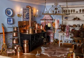 Venetian dollhouse room detail photo Jenna Bascom