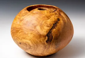 Louis Wallach, Stockbridge, MA Turned wood bowl