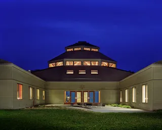 Congregation Beth Sholom Rodfe Zedek exterior dome