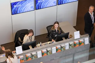 Visitor's Desk